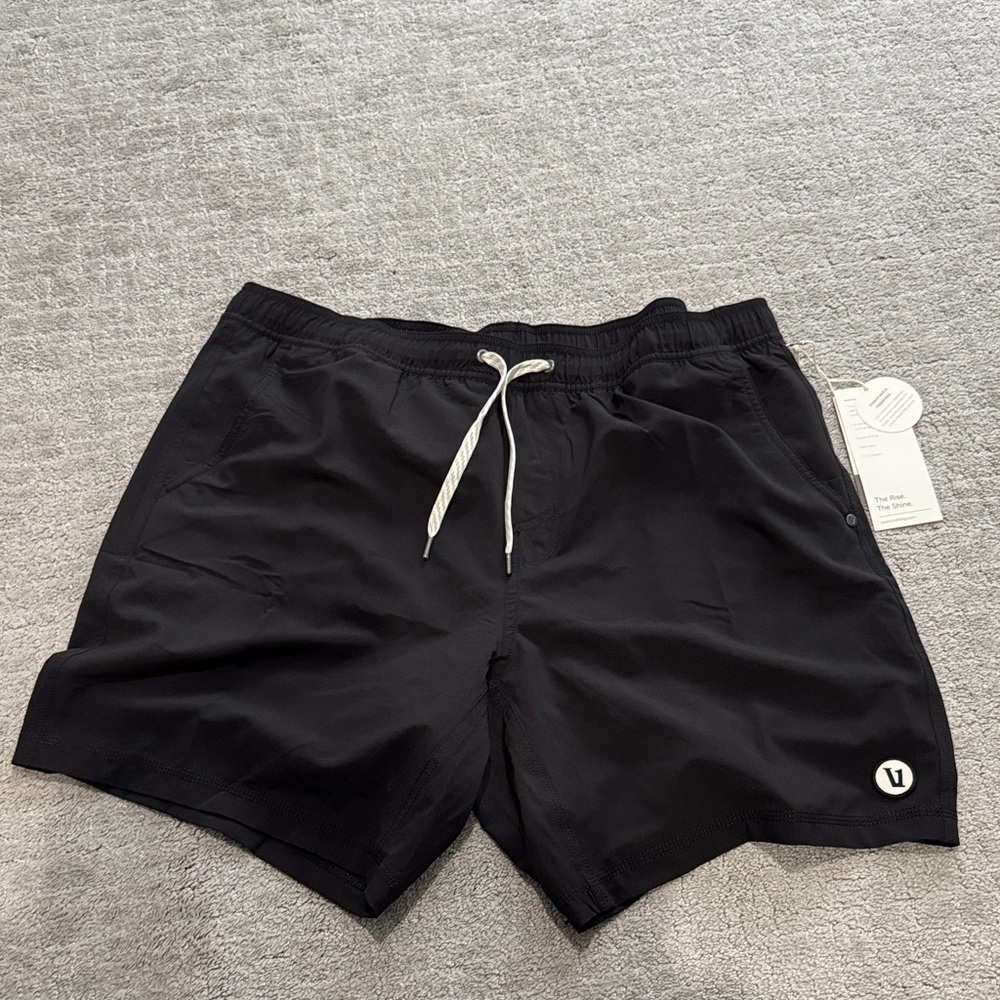 Vuori Black Men's Shorts